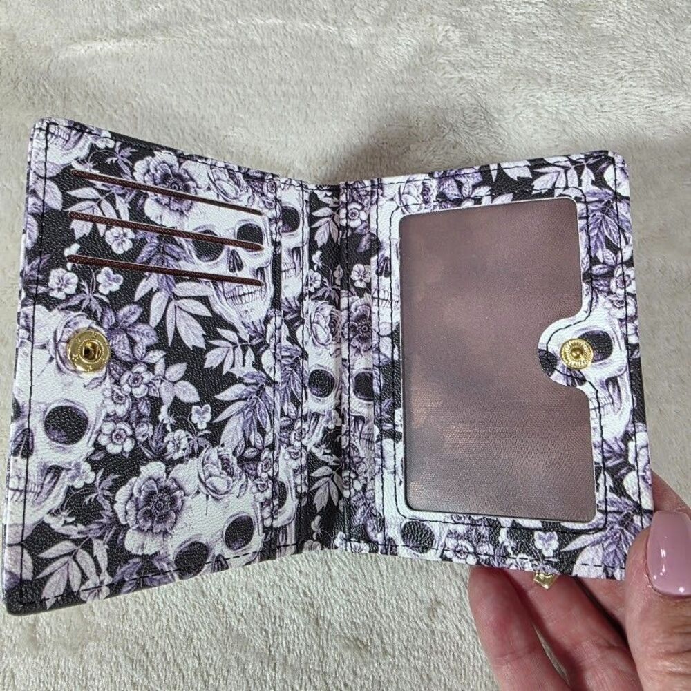 Unbranded Fold Wallet Bee Embellishment CC/License/Cash Slot Zip Coin Snap Close - Picture 4 of 7